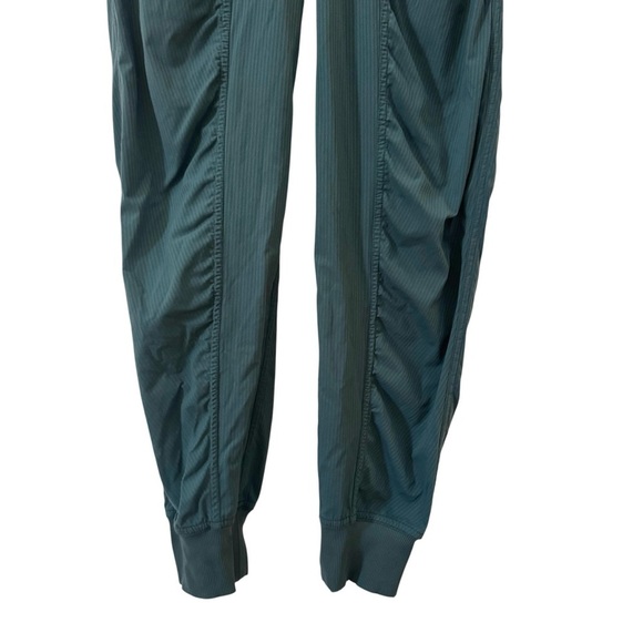 Lululemon Dance Studio Mid-Rise Jogger *Full Length Dark Forest Size 2 - Picture 5 of 13